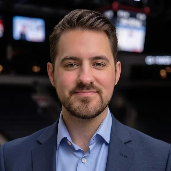 Headshot of Garnett Schmidt